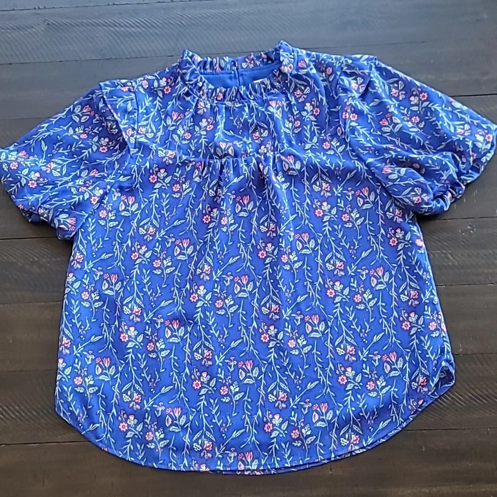 NWT LOFT Floral Ruffle Neck Puff Sleeve Top Cottagecore Blue, size M - Picture 4 of 10